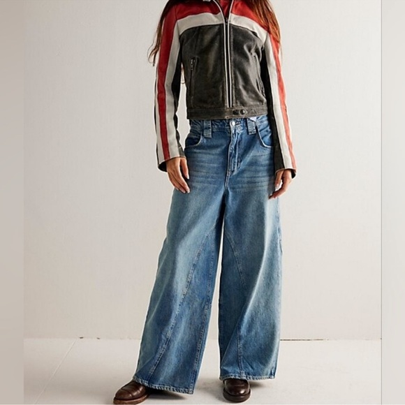 Free People‎ We The Free Chill Vibes Dropped Wide-Leg Jeans Denim Blue Size 29 - Picture 1 of 16